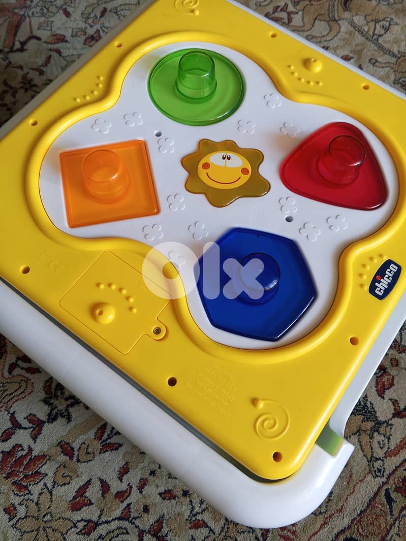 Chicco stading table 3