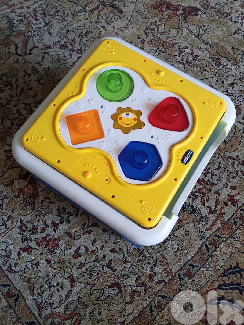 Chicco stading table 7