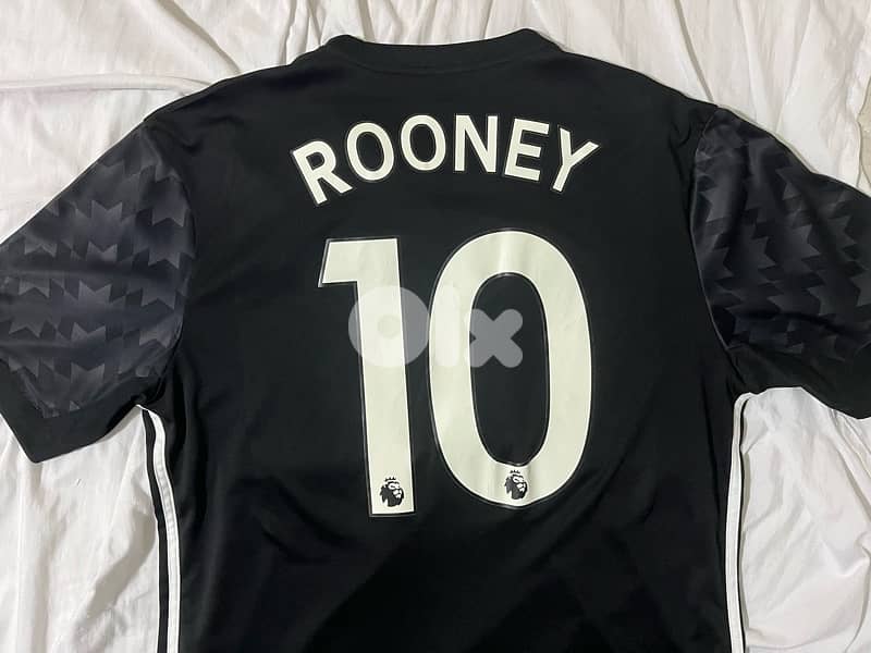 roomey Manchester United black jersey 2