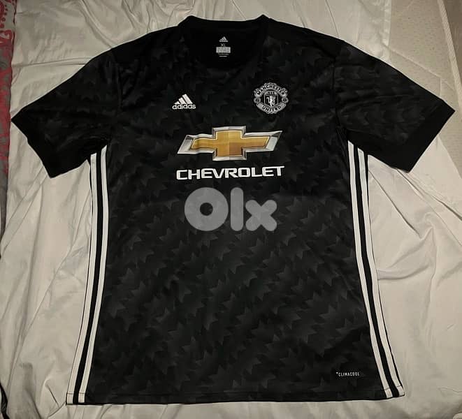 roomey Manchester United black jersey 3