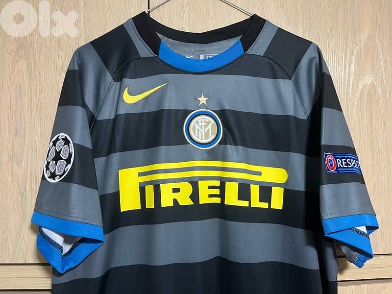inter milan adriano pirelli kit 1