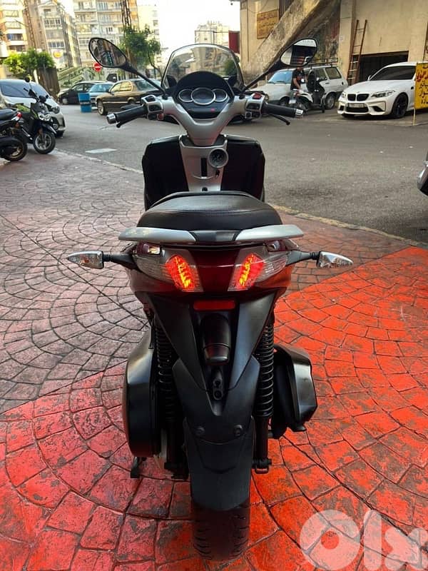 piaggio Mp3 300 cc 3