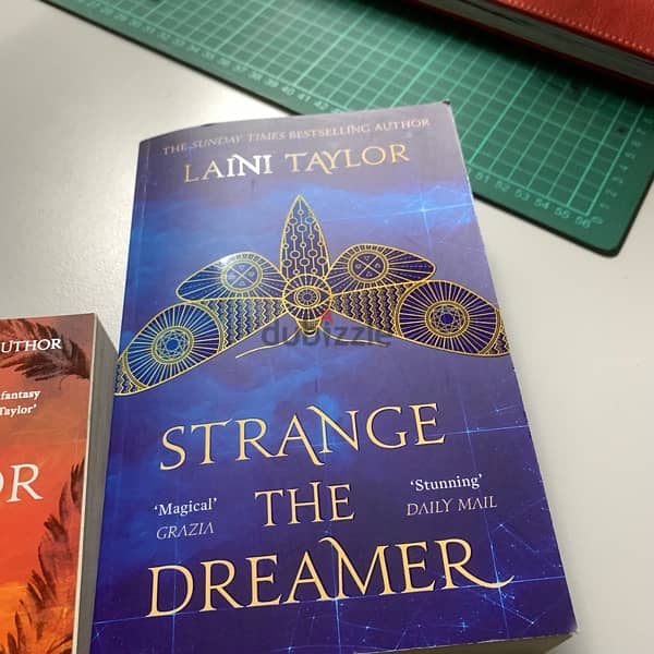 strange tge dreamer serie (2 books) 2