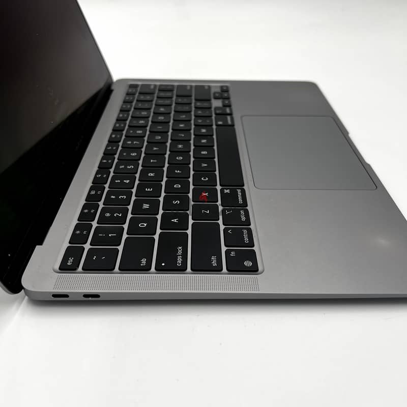 5057- Used Laptop Apple Macbook Air A2337 Chip M1 6