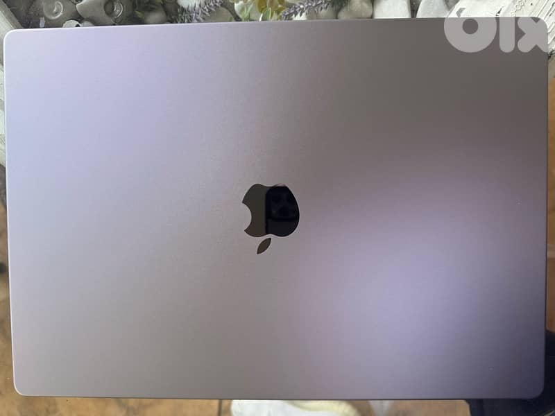 Macbook Pro 16' , M1 Pro Chip 16GB RAM , 512 SSD 3