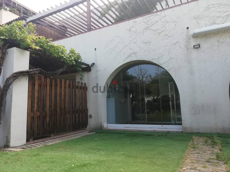 Portemilio furnished chalet- 1st row prime loc. direct to pool. Garage 4