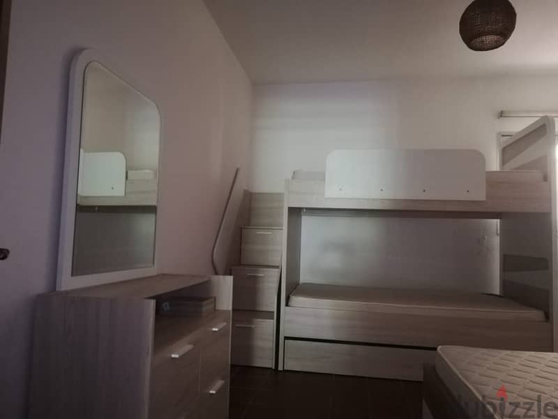 Portemilio furnished chalet- 1st row prime loc. direct to pool. Garage 12