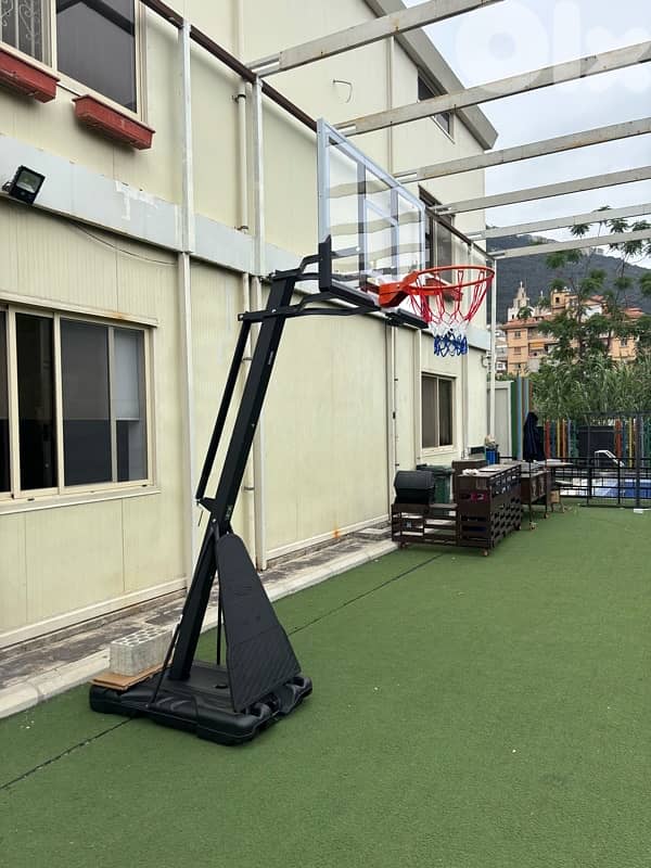 Portable Basketball hoop 140 cm x 80 cm 1