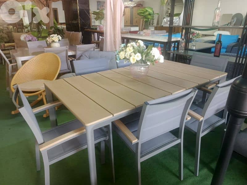 Table aluminum with chairs  عرض خاص طاولة الومينيوم مع كراسي 1