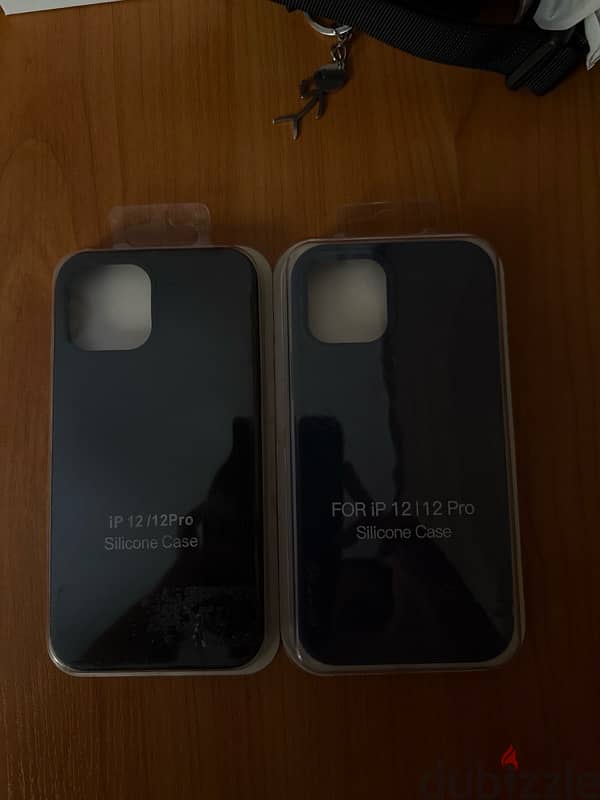 Iphone 12/12 PRO Covers & Screen Protector 1