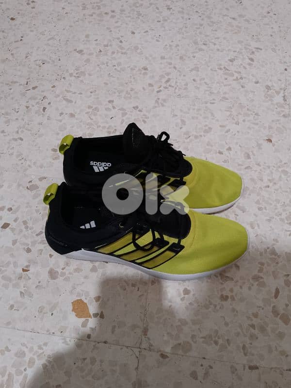 أسبدرين رجالي ماركة Adidas Original شبه جديد قياس 45-46 السعر 25$ منهي 0