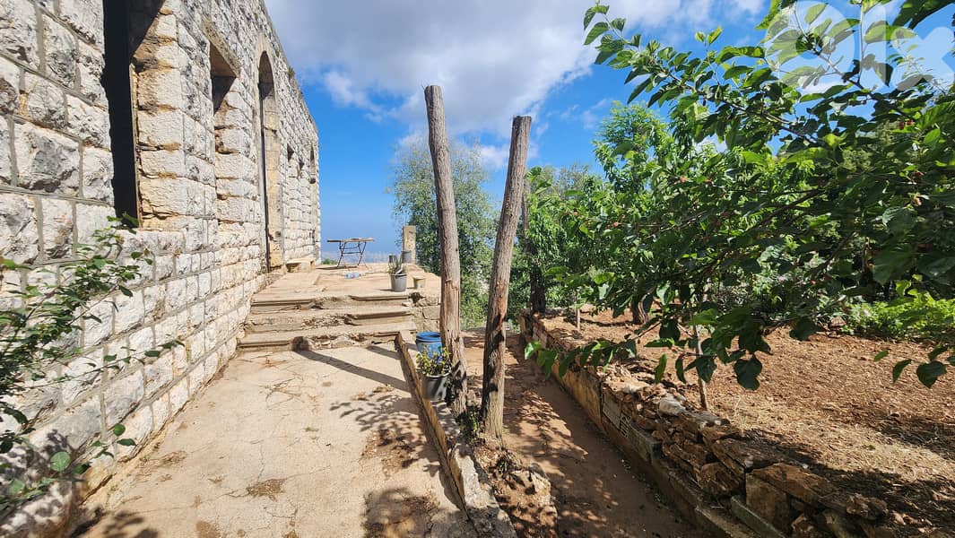 Land with Traditional Stone House For Sale in Aley أرض مع بيت حجري 6