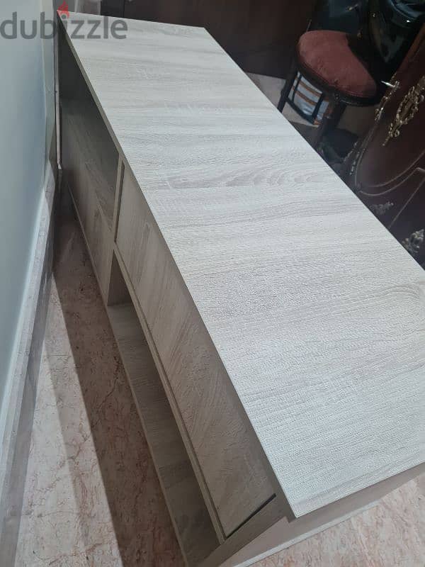 TV unit 1