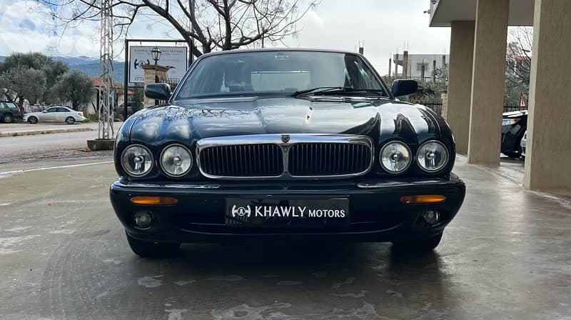Jaguar XJ8 Saad & Trad source one owner!! 0