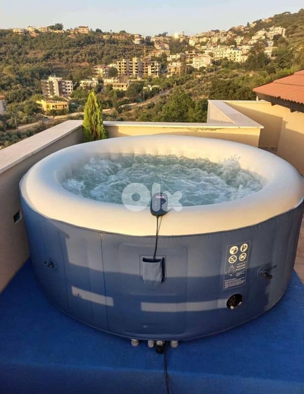 M spa jacuzzi outdoor 0