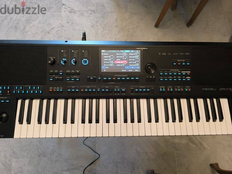 Org keyboard arranger Medeli Dante Zen 1