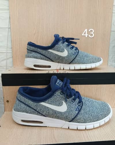Nike shoes size 43