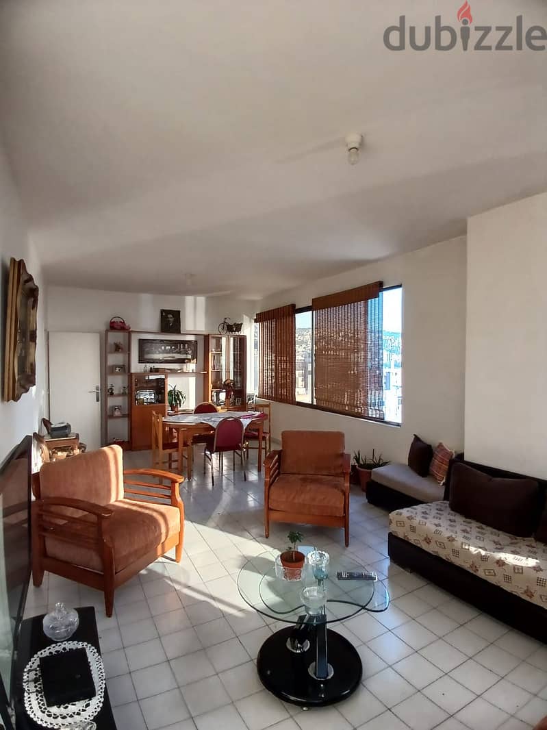 A 90 m2 office for sale in Zalka 0