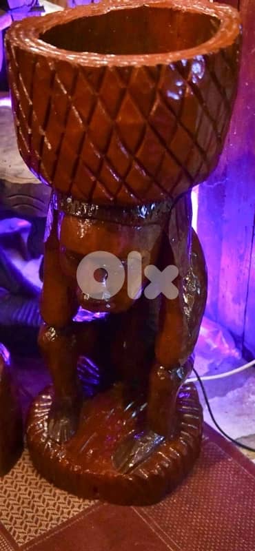 More than 70 wooden statues 19