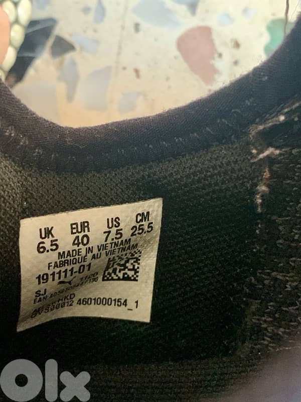 Original Puma Unisex hybrid black running shoes 5