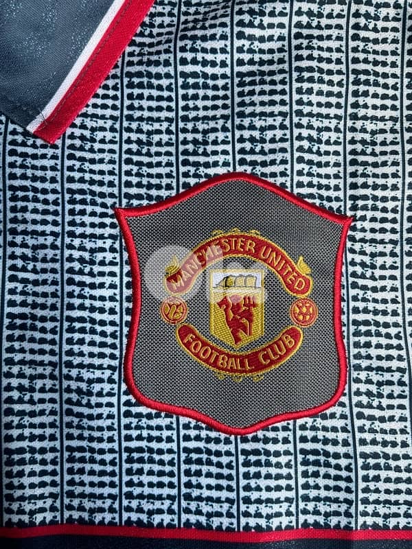 Manchester United Beckham 24 kit 1