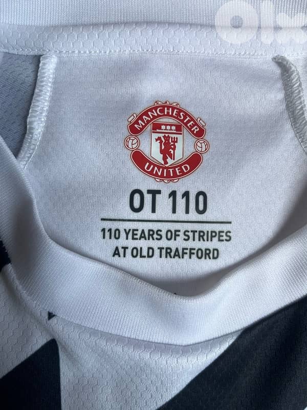Manchester United sr alex 26 special edition shirt 3