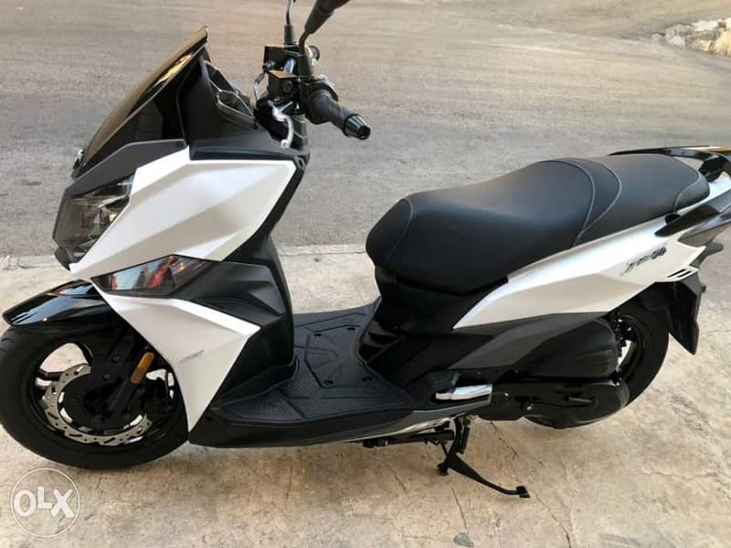 N max Neo Yamaha S 2