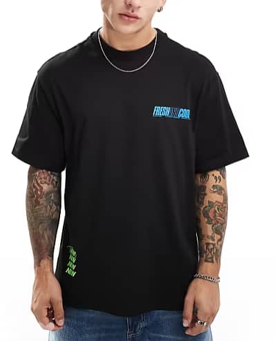 Bershka bottle back printed T-shirt in black size (S) 3