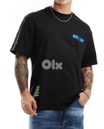 Bershka bottle back printed T-shirt in black size (S) 5