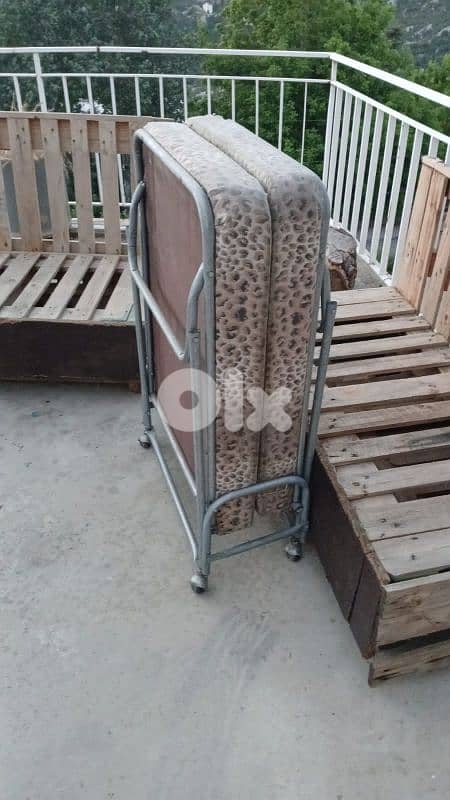 foldable bed 0