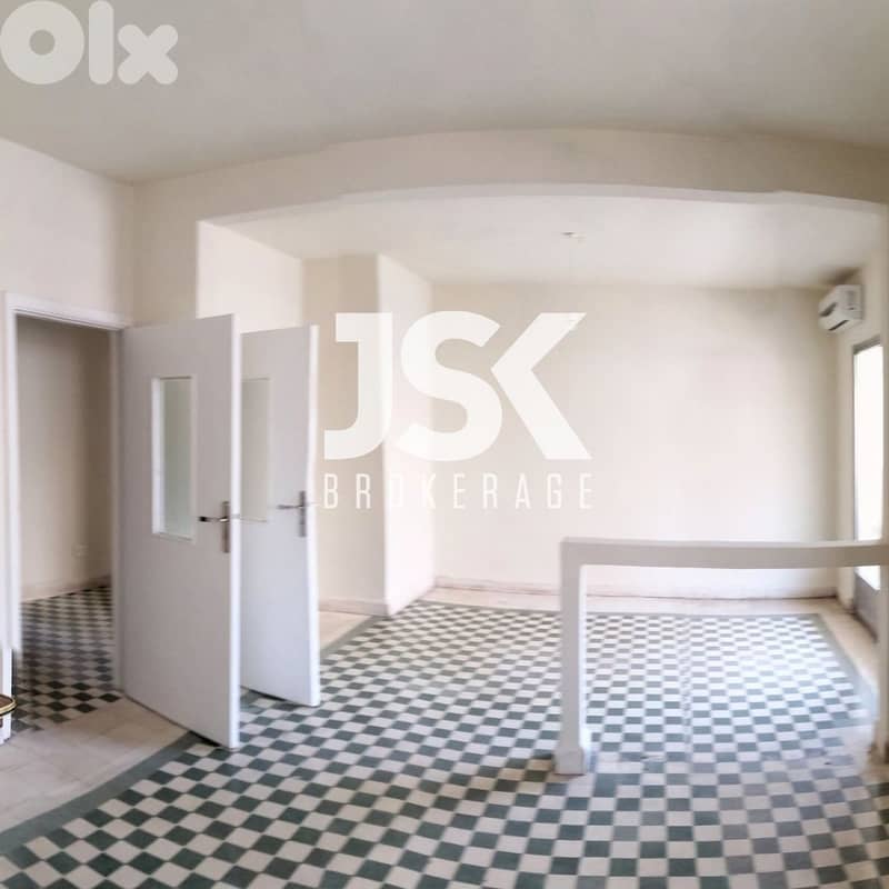 L18029 - Bright Apartment For Sale in Achrafieh, Sioufi 0