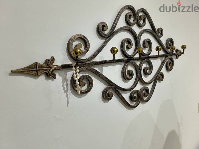 Fer Forgé Console and Hanger 2