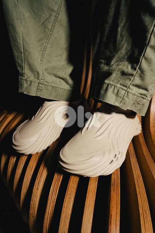 Original Crocs Echo Wave 0