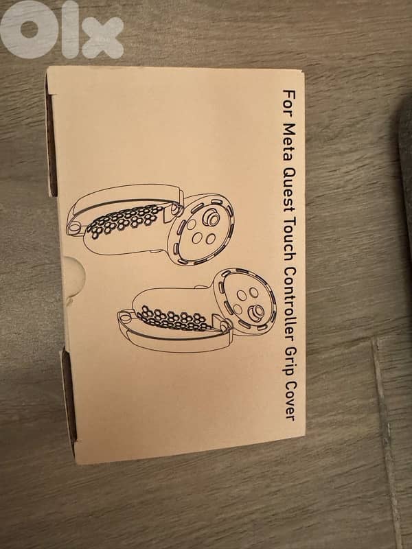 Meta Quest 2 VR headset + accessories 10