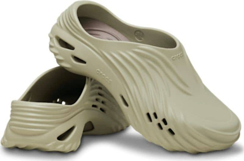 New Crocs Echo Wave 0