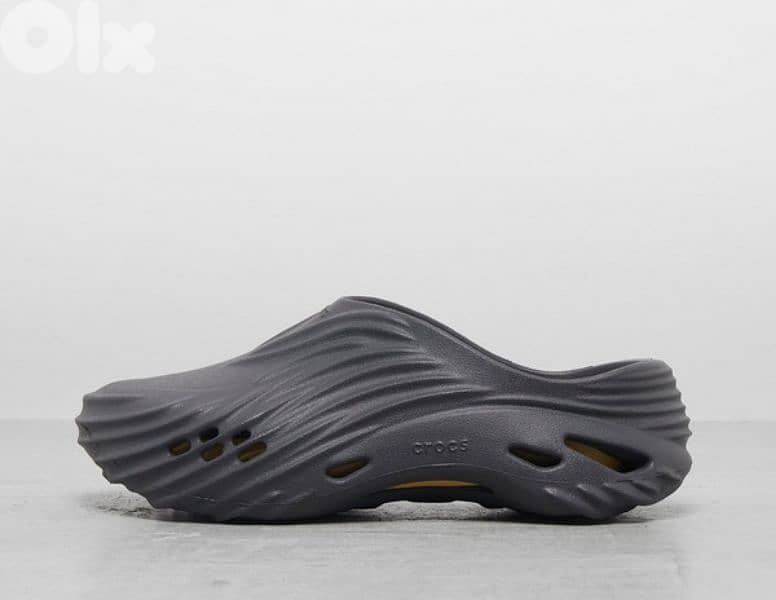 New Crocs Echo Wave 2