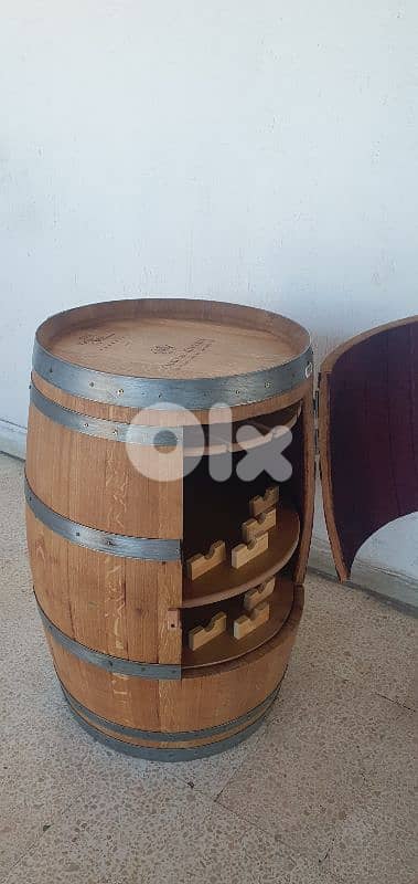 wine barrel bar 0