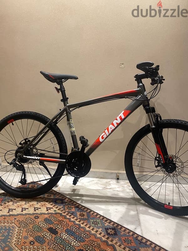 NEW (not used)bicycle giant original 26’’ large beirut 350$ hazmieh 0