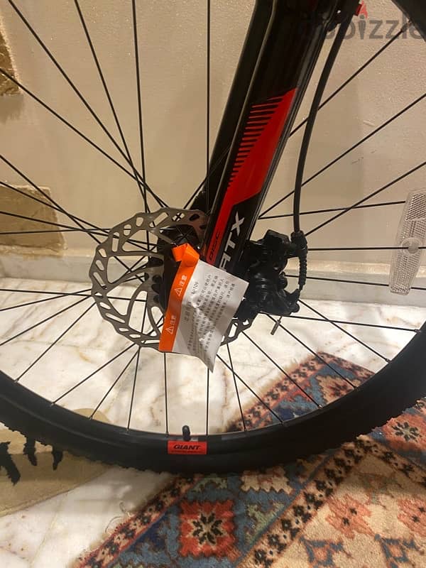 NEW (not used)bicycle giant original 26’’ large beirut 350$ hazmieh 1