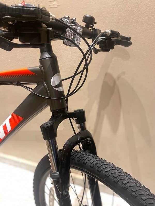 NEW (not used)bicycle giant original 26’’ large beirut 350$ hazmieh 8