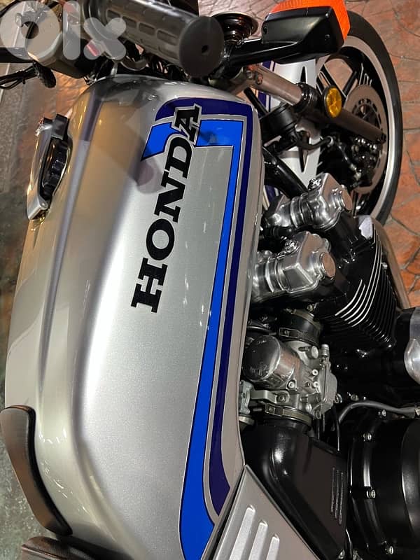 Honda CB 900 F 1982 3