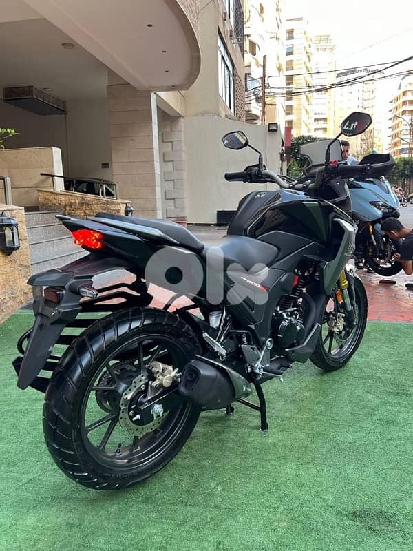 Honda CB 200 X okm 2025 4