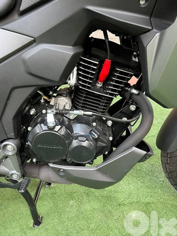 Honda CB 200 X okm 2025 8