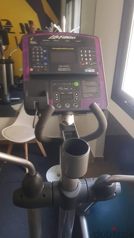 life fitness eleptical machines like new 1