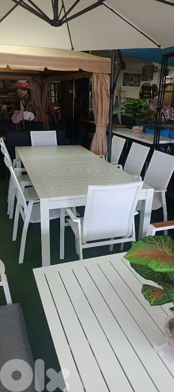 Table aluminum with opening طاولة الومينيوم بتفتح 0