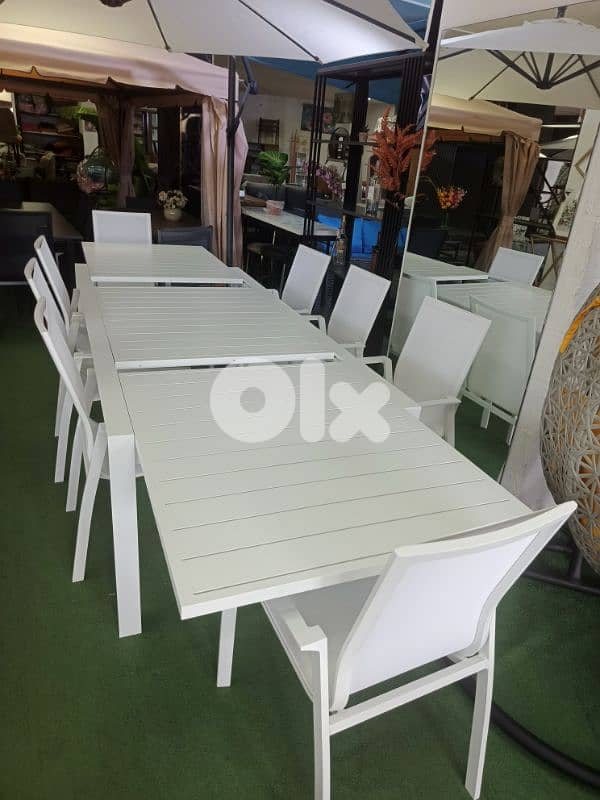 Table aluminum with opening طاولة الومينيوم بتفتح 2
