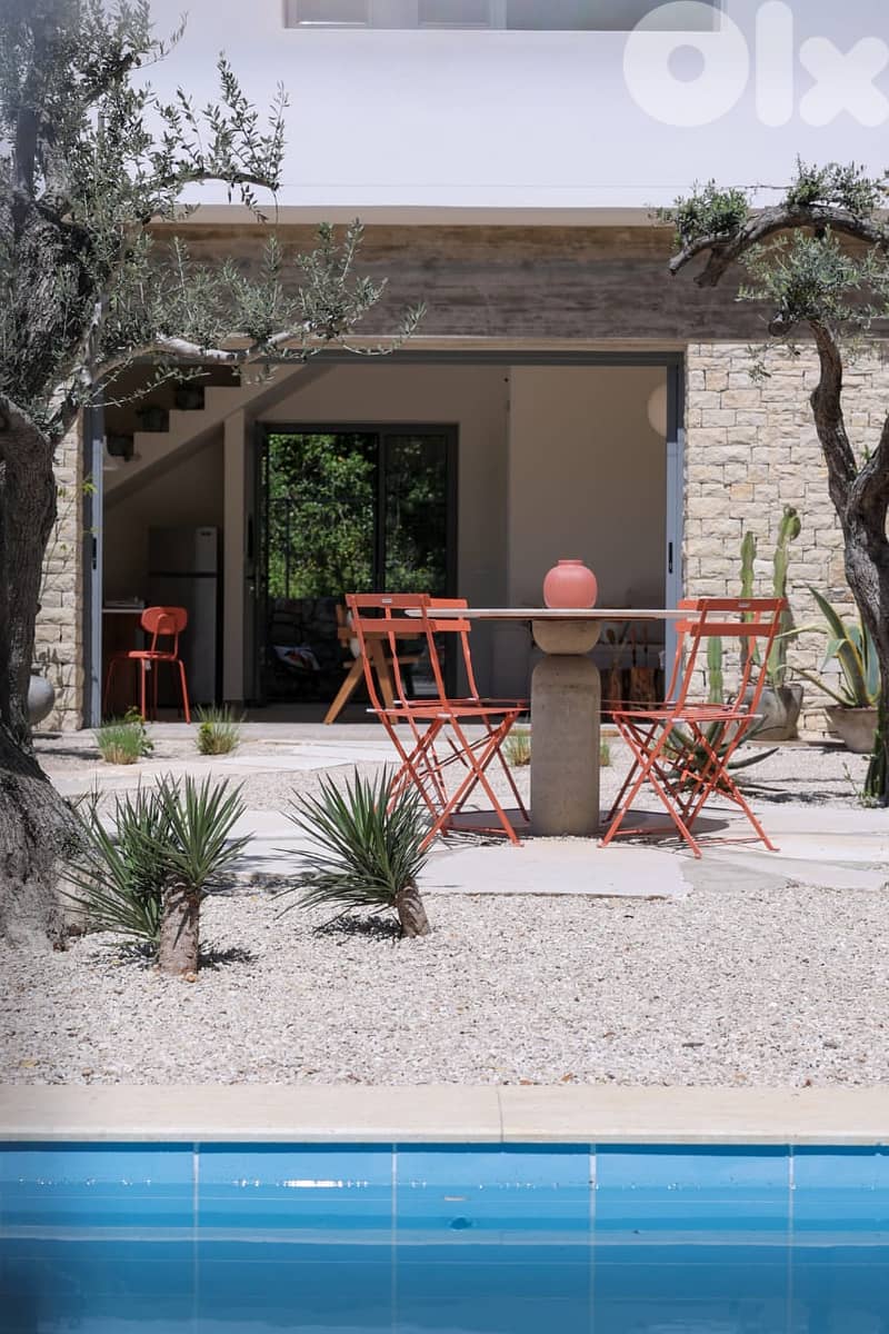 Land with a stand-alone house for sale in Mrah Chdid 2