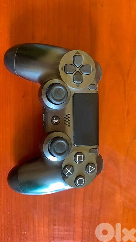 PS4 Slim Limited Edition 1TB brought from Europe 4