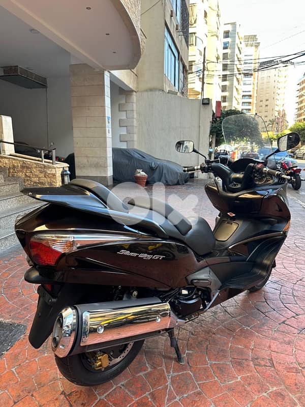 Honda silverwing GT 9