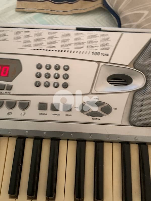 portable piano 9